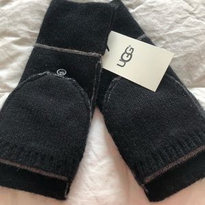 New Ugg Fingerless Knit Gloves